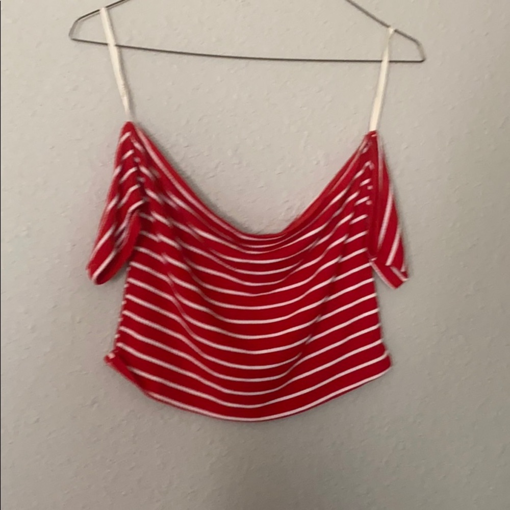 Crop top off shoulder